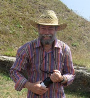 Claude Molinier. Chiloe Voyage. www.chiloe@chiloe-voyage.fr. Randonnées. Voyages. Trekking. Alpinisme